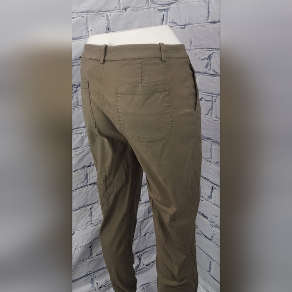 Kit and Ace Women's Joggers Pants Army Green Size 6 US - Picture 13 of 13